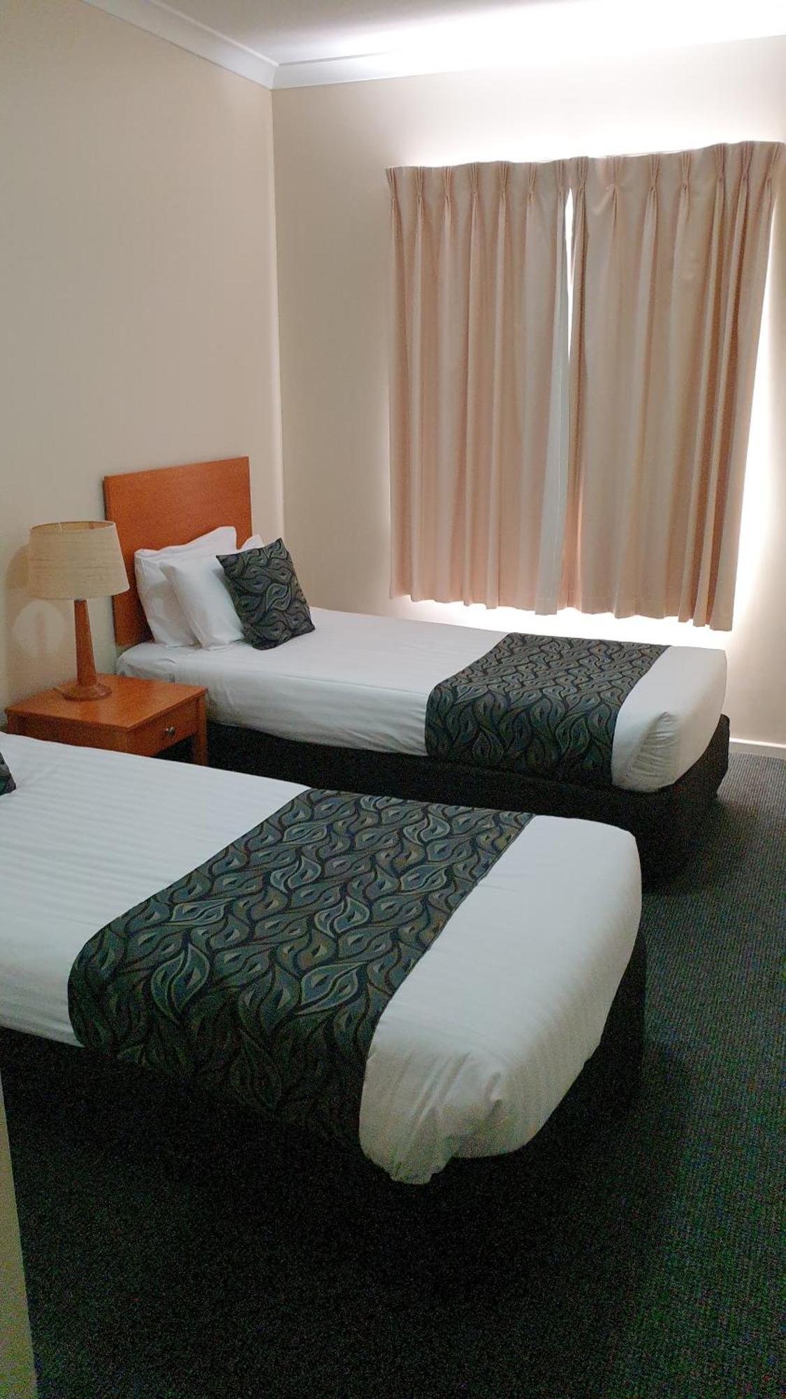 C Mandurah Apartment Resort מראה חיצוני תמונה